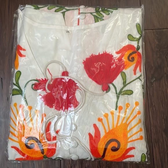 (Last 1) 💗Fleurs et oiseaux bohemian button embroidered kimono dress - Picture 4 of 9